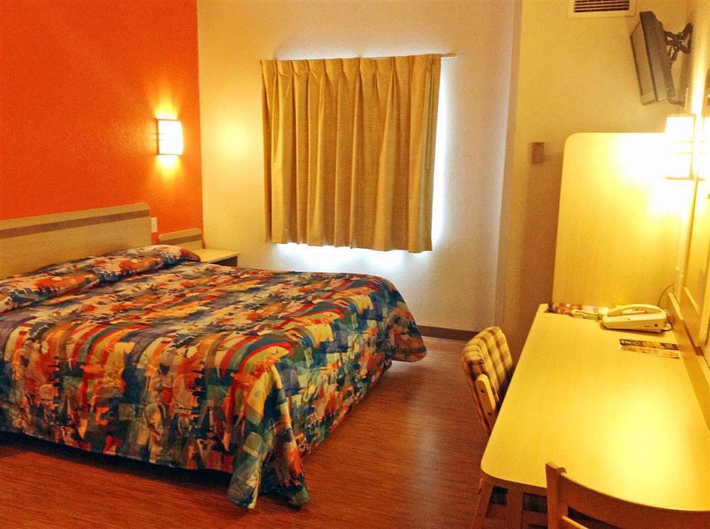 Hotel Americas Value Inn-knoxville East Knoxville